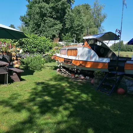Kriksi Uzava Exterior photo