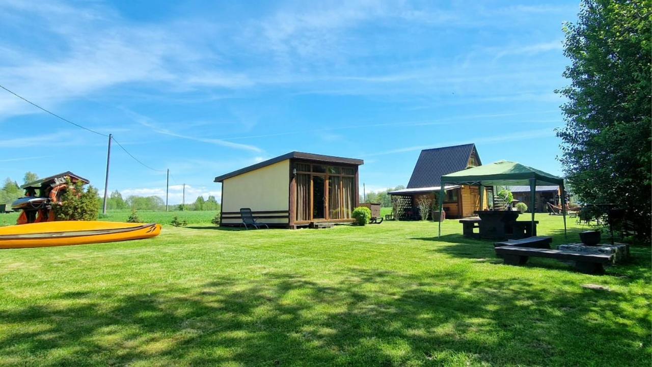 Kriksi Holiday home Uzava